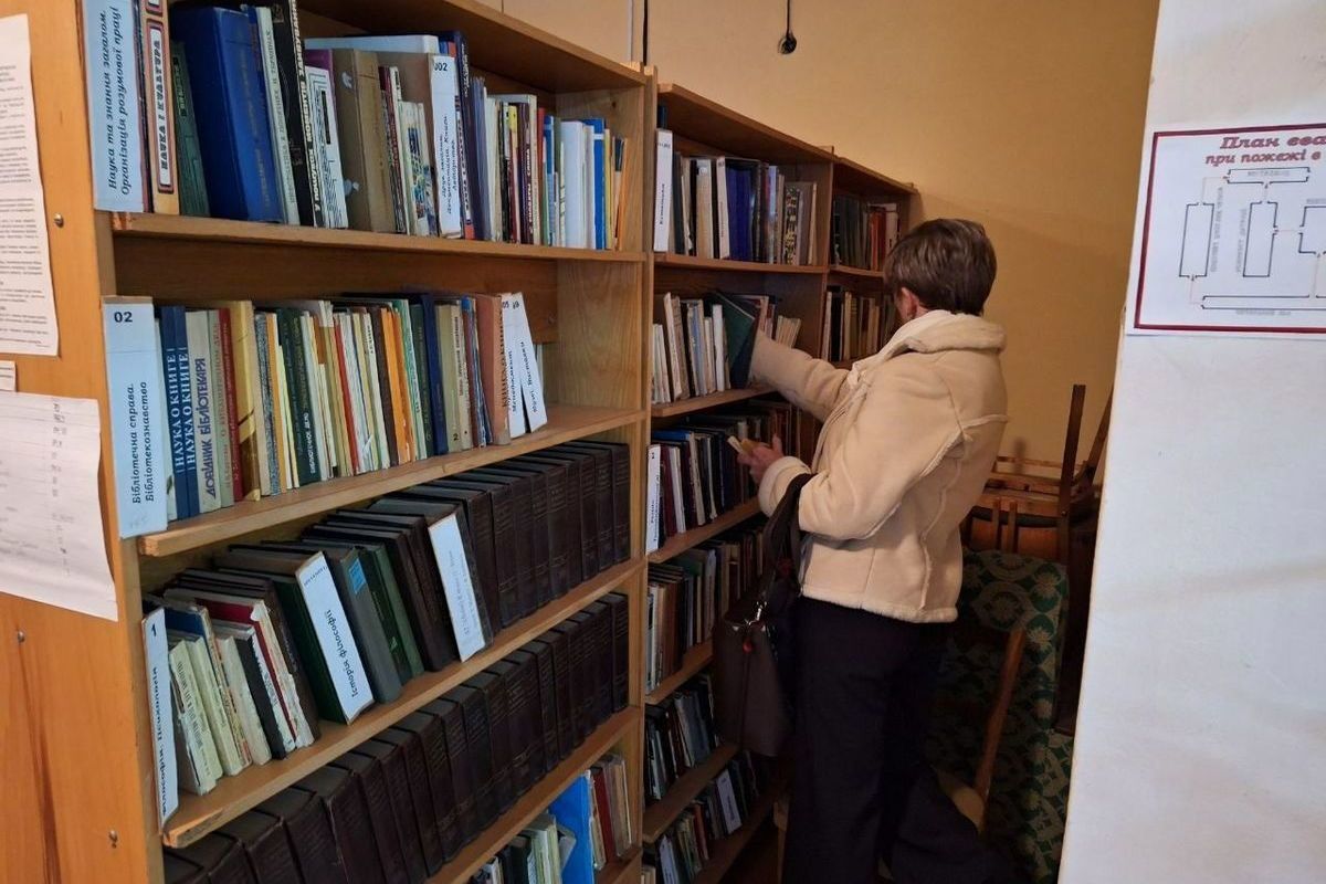 В Таврийске планируют обновить библиотечный фонд