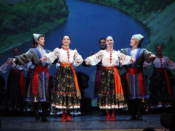 Бурятская филармония приглашает на концерт ансамбля «Русь»