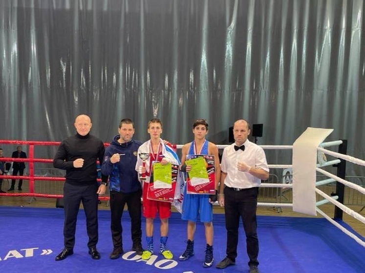Боксеры из Нового Уренгоя завоевали 4 медали на Международном турнире