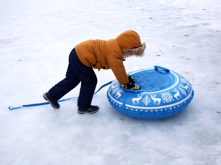 Жителям Подмосковья напомнили, чем опасен тюбинг