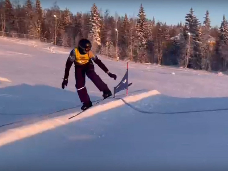 В Лабытнанги для помощи в проведении последнего дня Кубка России по сноуборду нужны снегоходчики
