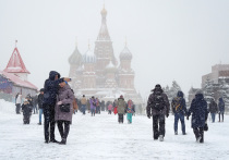 На сайте Гидрометцентра сообщается, что по Москве и области объявляется "оранжевый" уровень погодной опасности из-за приближающихся морозов