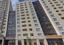 В Екатеринбурге в квартире на 13-м этаже многоквартирного дома на улице Чемпионов произошел взрыв