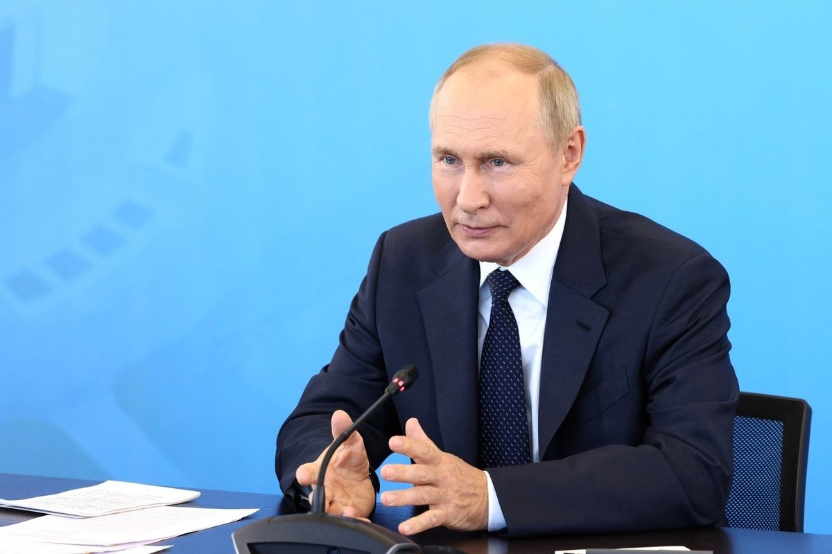 Путин прилетел в Пятигорск на заседание наблюдательного совета &quot;Движения первых&quot;