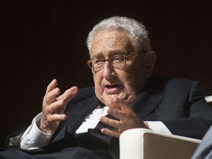 Он считал, что США самим было бы выгодно провести политику разрядки с Россией