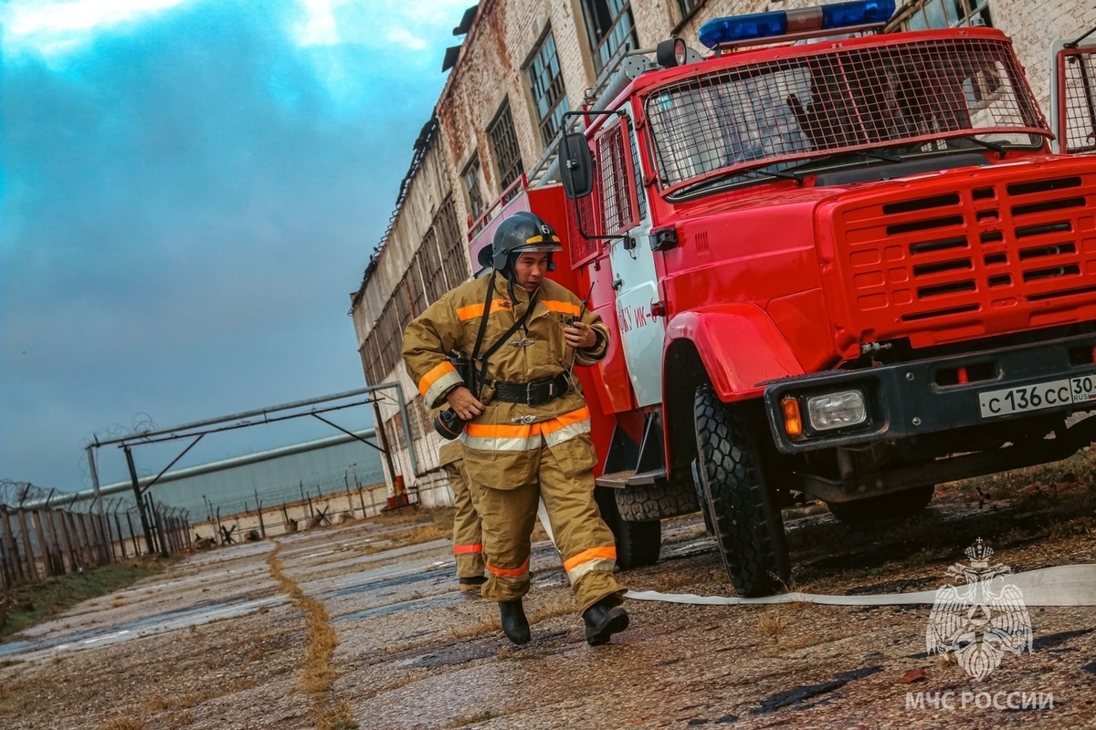 В Астрахани спасатели «тушили пожар» в исправительной колонии