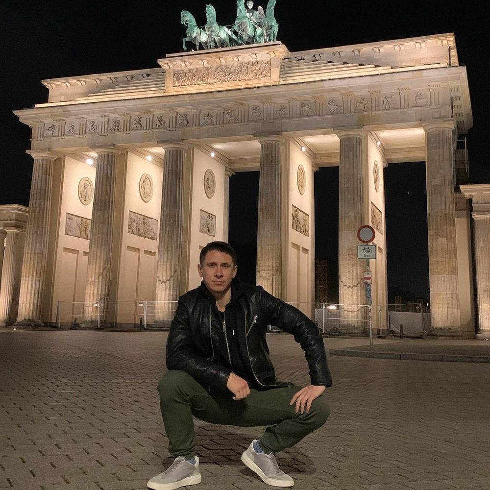 Я очень богатый человек батрутдинов. Я очень богатый человек батрутдинов. Тимур тахирович батрутдинов. Шоу холостяк батрутдинов. Тимур холостяк 2021.