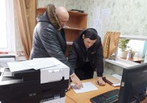 Мэр Омска Сергей Шелест собирается найти возможность повысить зарплату дорожным рабочим