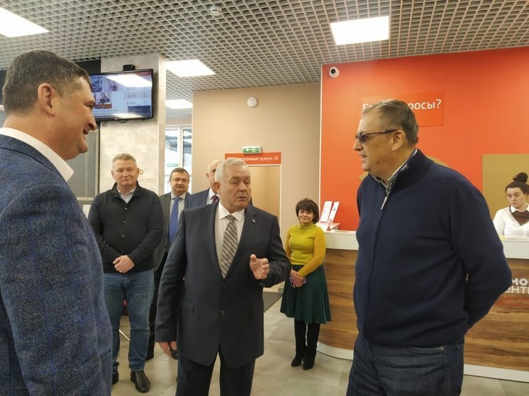 Дрозденко отправился во Всеволожский и Кировский районы с рабочим визитом
