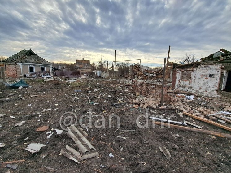 Минимум десять жилых домов повреждены обстрелами ВСУ в Донецке