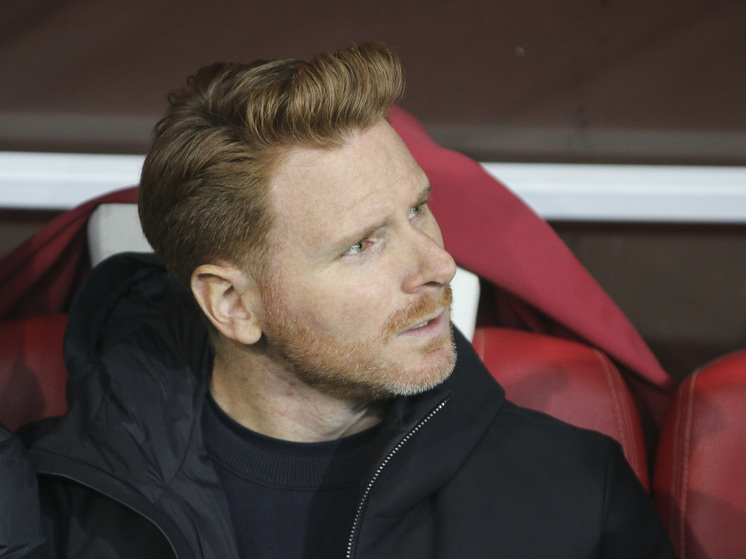 Главный тренер "Спартака" извинился за стычку с игроком "Ахмата"