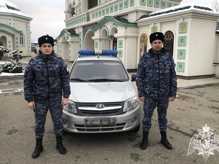 В станице Динской росгвардейцы помогли потерявшему сознание мужчине