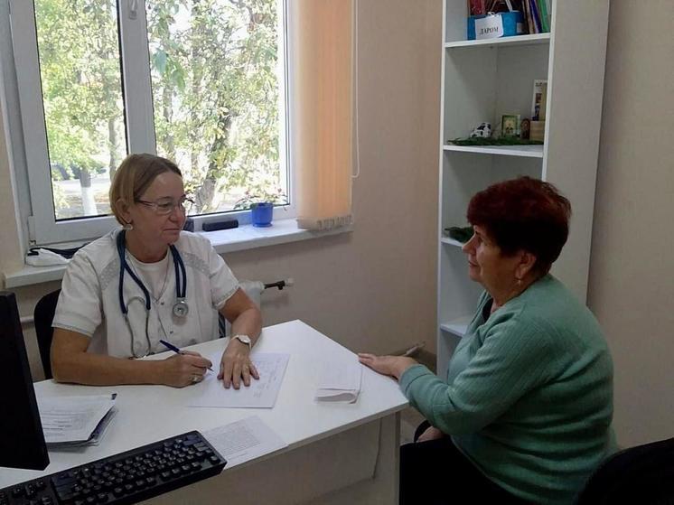 Краевые медики обследуют пожилых жителей Славянского муниципалитета