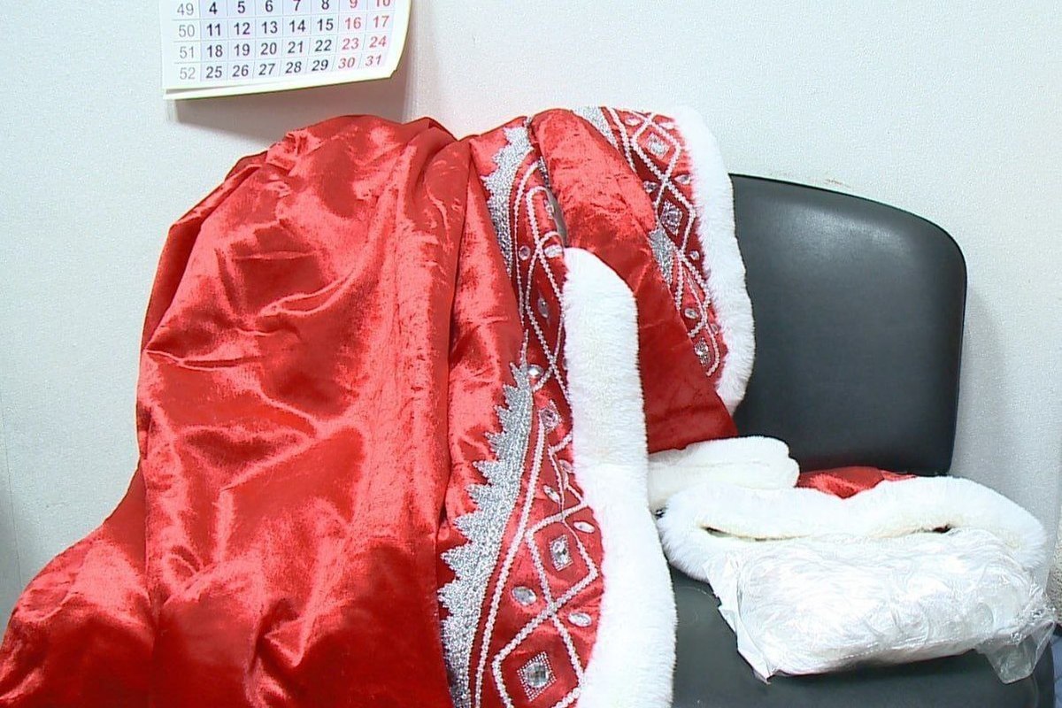 Пензенец украл из пункта выдачи костюм Деда Мороза