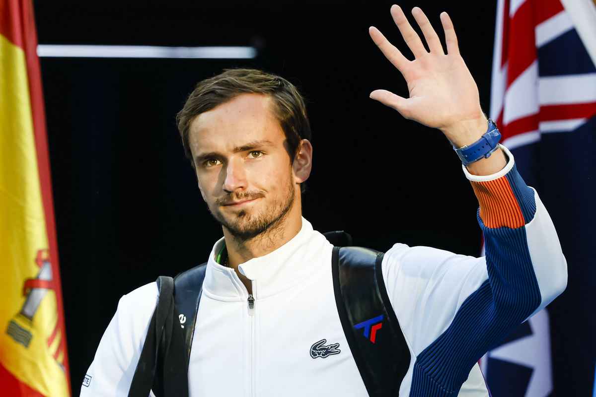 Семь российских теннисистов вошли в заявку Australian Open