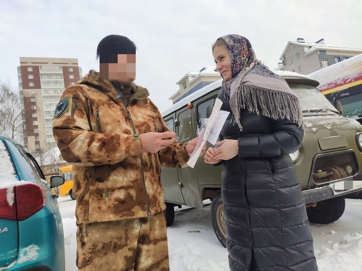 Волонтёры передали тверскому хирургу автомобиль для эвакуации раненых в зоне СВО