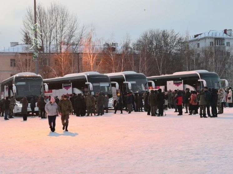 Из Уфы в зону спецоперации после отпуска отправились 200 бойцов