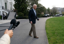 Президент США Джо Байден предупредил, что отказ конгресса в поддержке предложения Белого дома о новой помощи Киеву может повлечь за собой вовлечение страны в конфликт с Россией