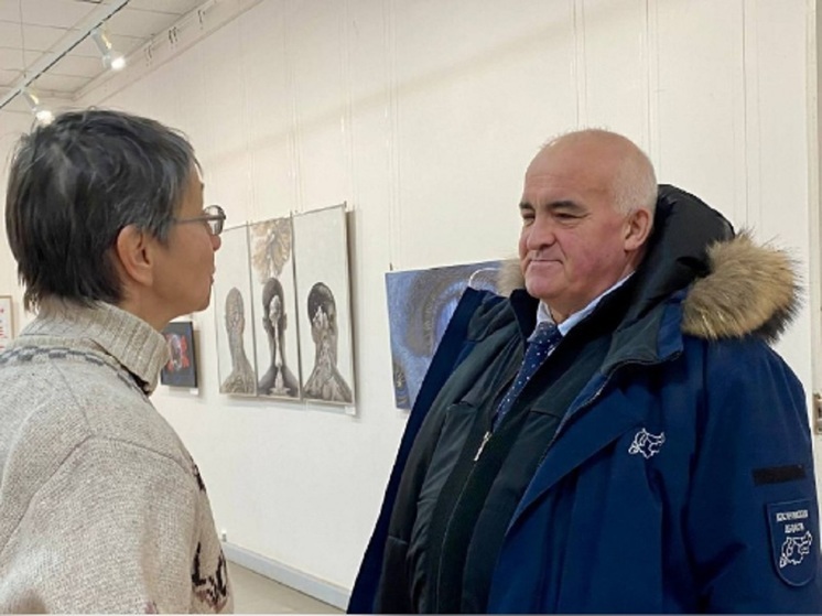 Сергей Ситников посетил Центр русского художественного искусства