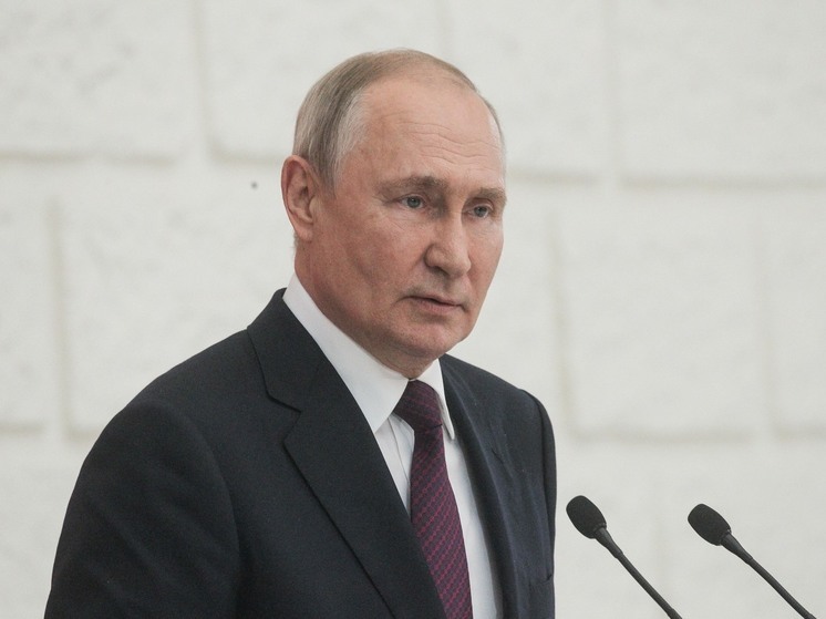 "Справедливая Россия" собирается 23 декабря выдвинуть Путина кандидатом в президенты