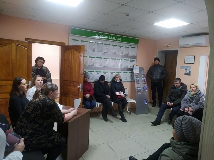Сотрудники центра занятости помогли с работой участнику СВО из Борзи
