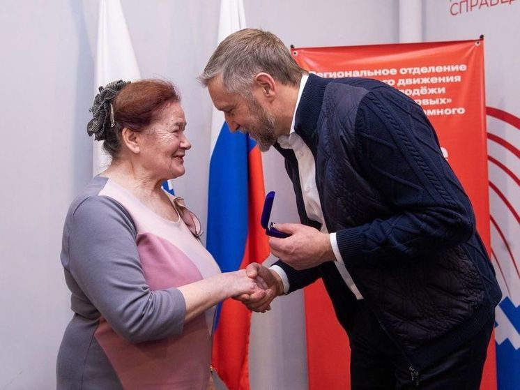 Волонтёрам НАО вручили награды за развитие добровольчества