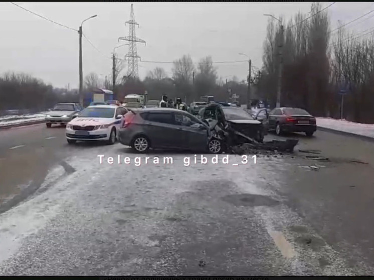 В Белгороде в массовом ДТП погиб пассажир