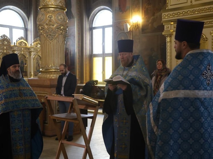 Представители серпуховского благочиния пообщались с волонтерами