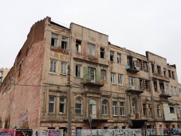 В Ростове в доме Парамоновых 7 декабря горел мусор