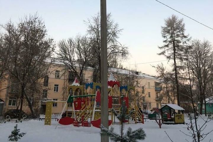 После прокурорской проверки в Сосновом Бору и Волхове отремонтировали детские площадки