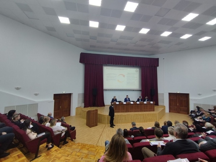 Предпринимателям Новгородского района рассказали о мерах поддержки бизнеса