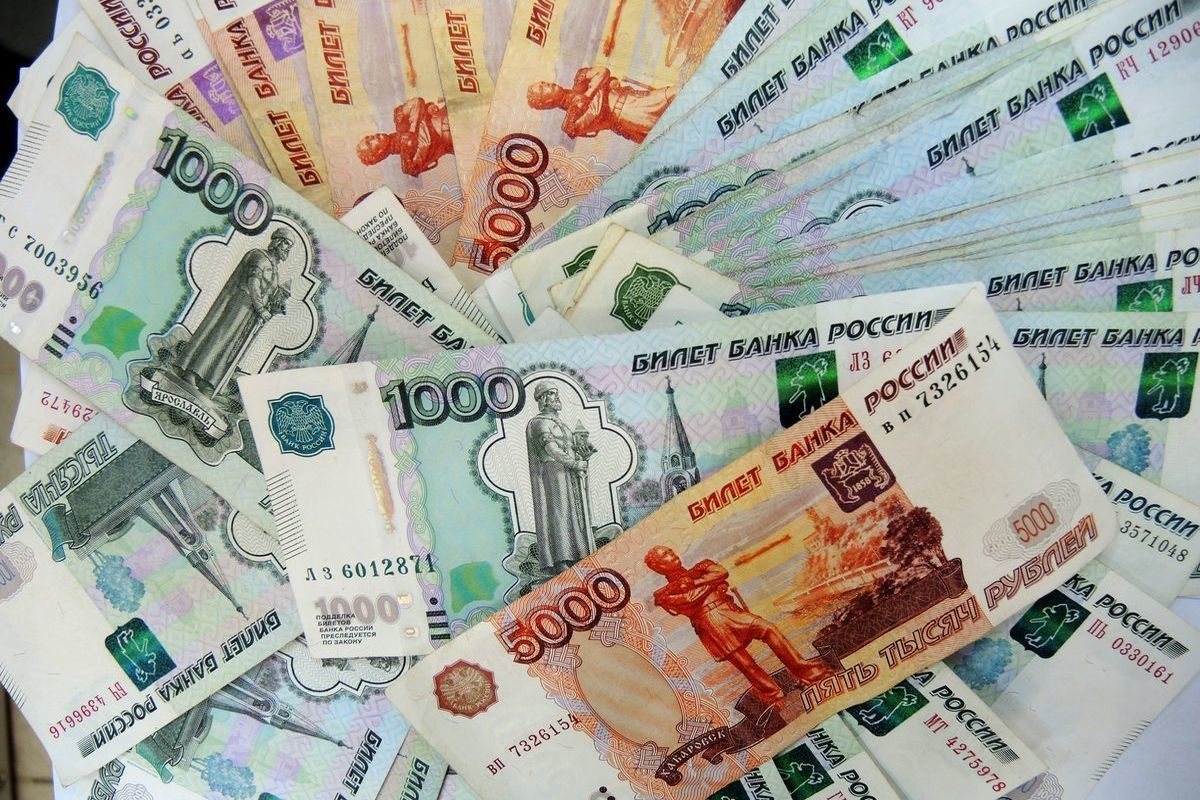 250 рублей волгоград. российские банкноты города. новая 100 рублевая купюра 2022. рубль картинка. какие деньги в волгограде.