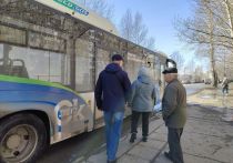 Общественный транспорт в Омске планируют перекрасить в яркие цвета, сообщил на прямой линии губернатор Омской области Виталий Хоценко