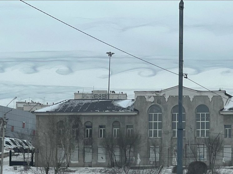В Улан-Удэ на небе появились бурятские узоры
