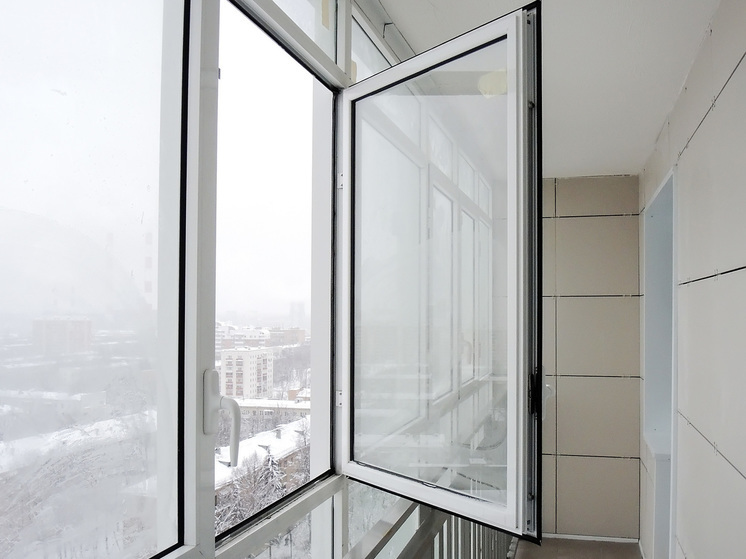 В подмосковном ЖК ребенок терроризирует жильцов