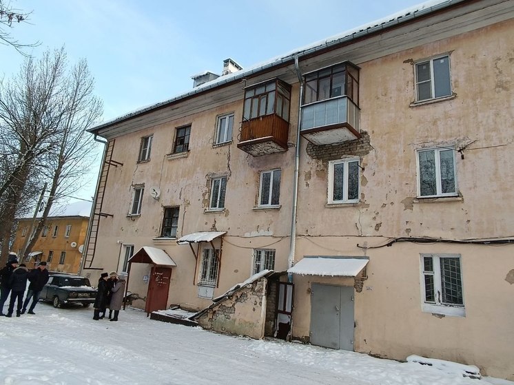 В Ярославле может рухнуть жилой дом