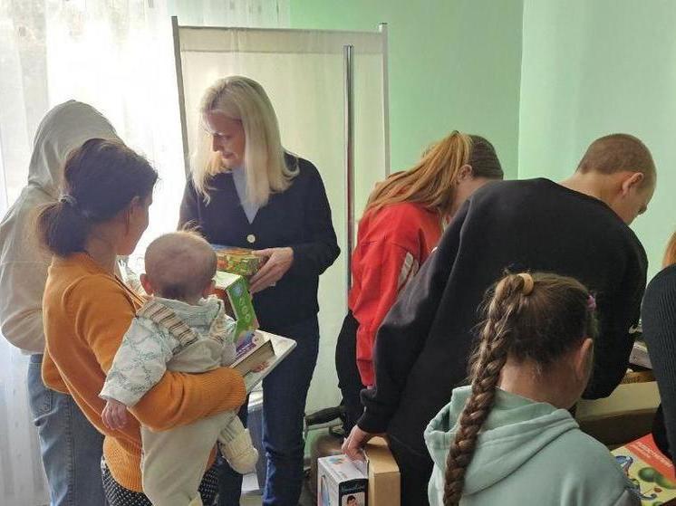 Шефская Рязань передала подарки юным пациентам Чаплинской ЦРБ
