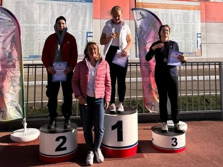 На первенстве Краснодарского края по метанию сочинцы завоевали три золотые медали