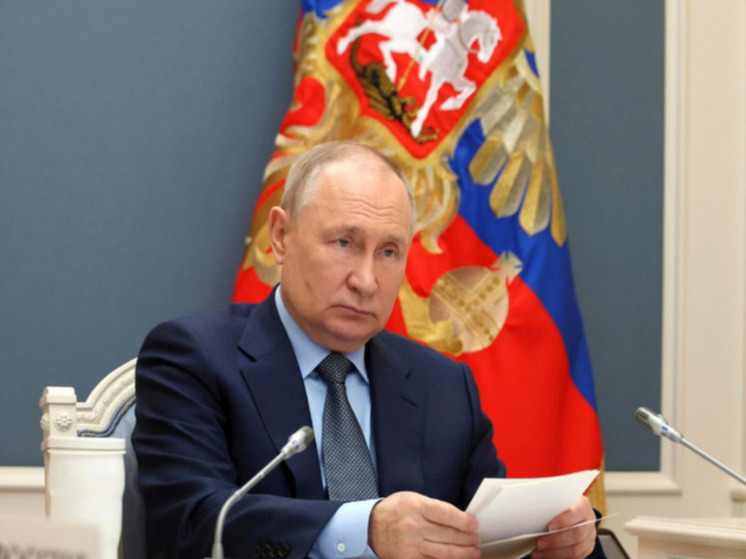 GT: Байден в отчаянии пытается запугивать Путиным для продления помощи Украине