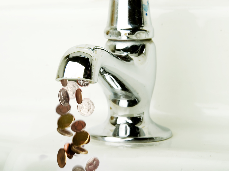 100 жителям НАО сделали перерасчет за услуги ЖКХ