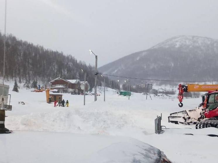 В Хакасии спасли петербуржцев, потерявшихся во время прогулки на снегоходах