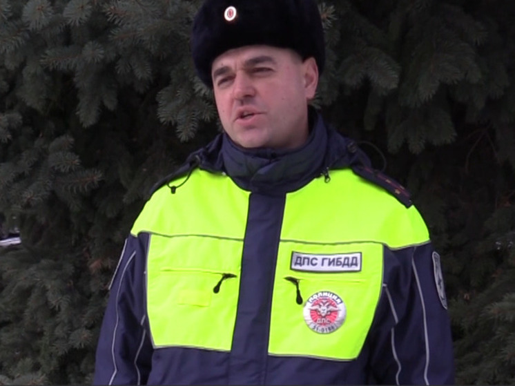 В Белгороде сотрудник Госавтоинспекции уберег мужчину от необдуманного поступка