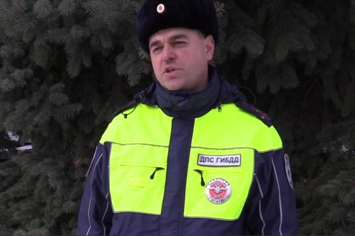 В Белгороде сотрудник Госавтоинспекции уберег мужчину от необдуманного поступка