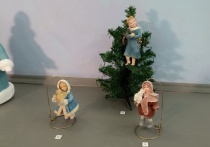 В Оренбурге, в музее имени Петиных открылась уникальная выставка авторской ватной игрушки Ирины Сафроновой «Волшебный мир кукол»