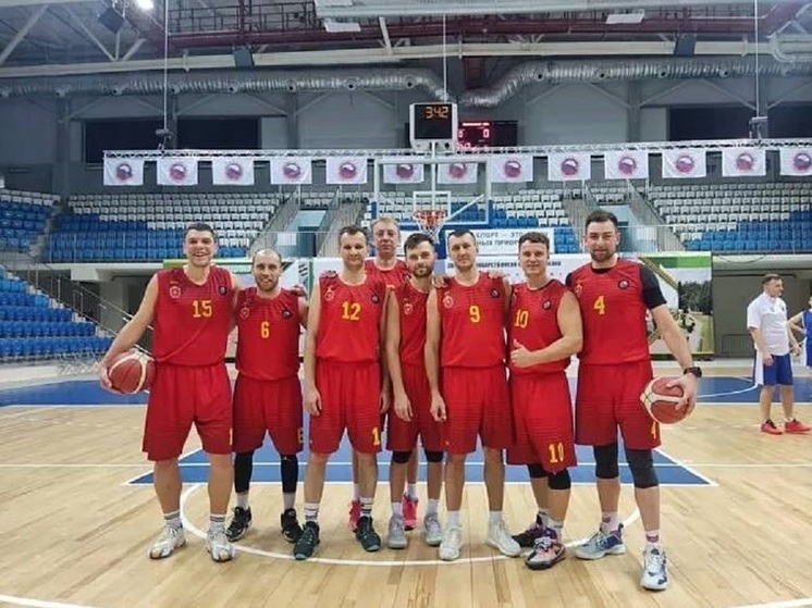 Тульские баскетболисты победили в первом туре первенства ЦФО среди ветеранов