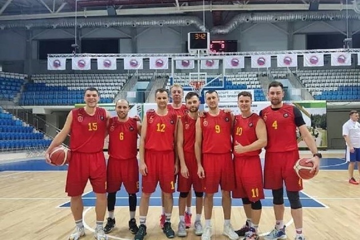 Тульские баскетболисты победили в первом туре первенства ЦФО среди ветеранов