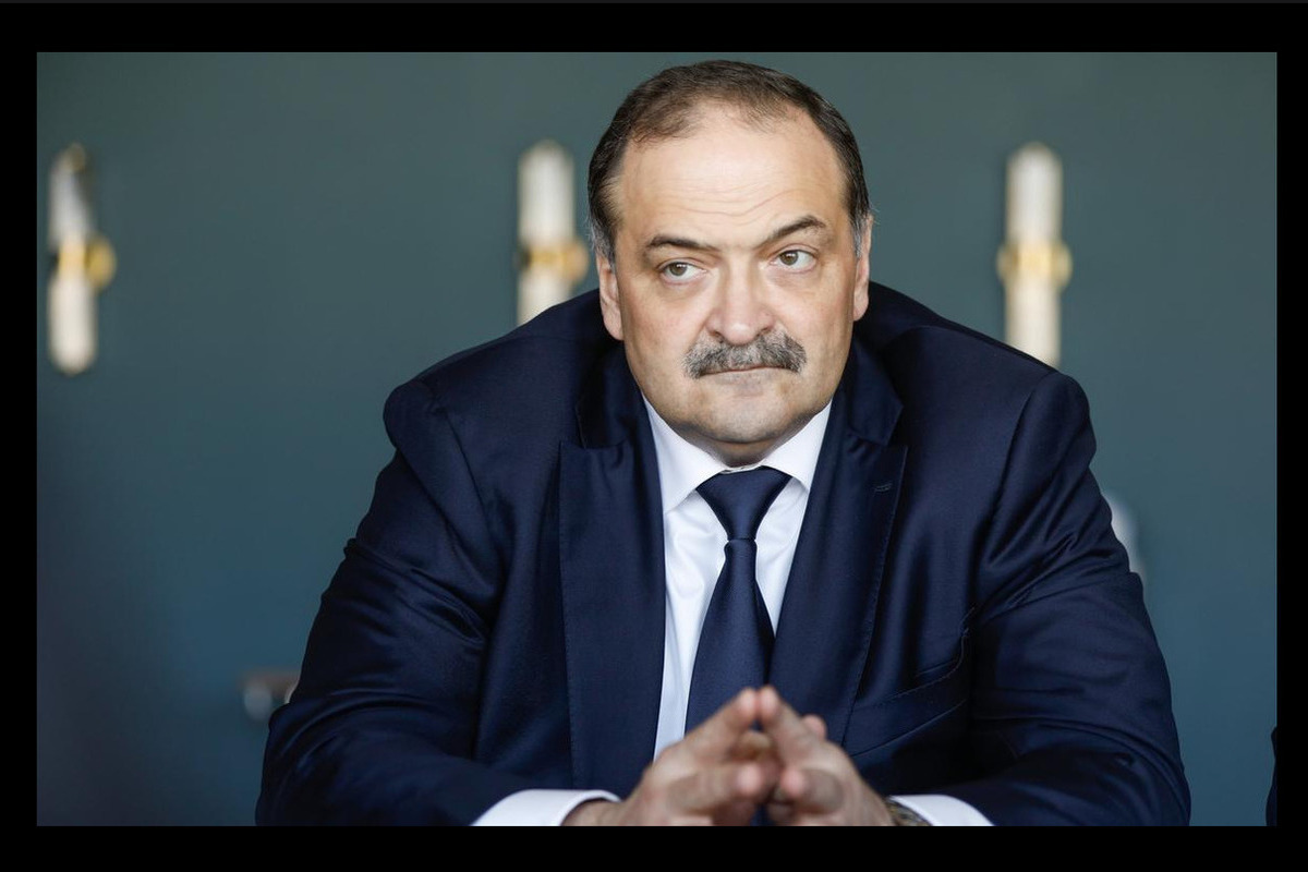 Дагестанский губернатор теряет влияние по данным АПЭК