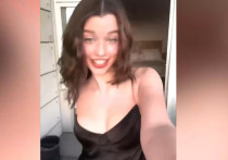 Эвер Андерсон, дочь актрисы Милы Йовович, выложила в TikTok собственный клип, в котором она танцует под песню Кати Лель "Мой мармеладный"