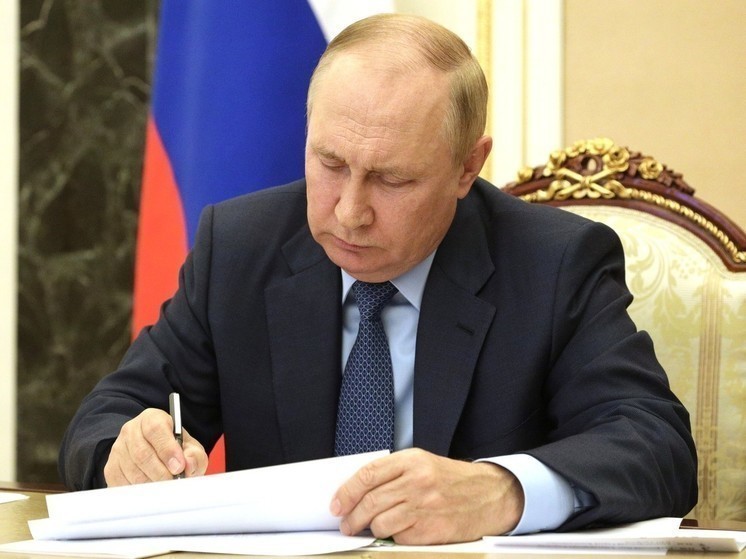 В Новосибирске поддерживают решение Путина в выдвижении на пост президента