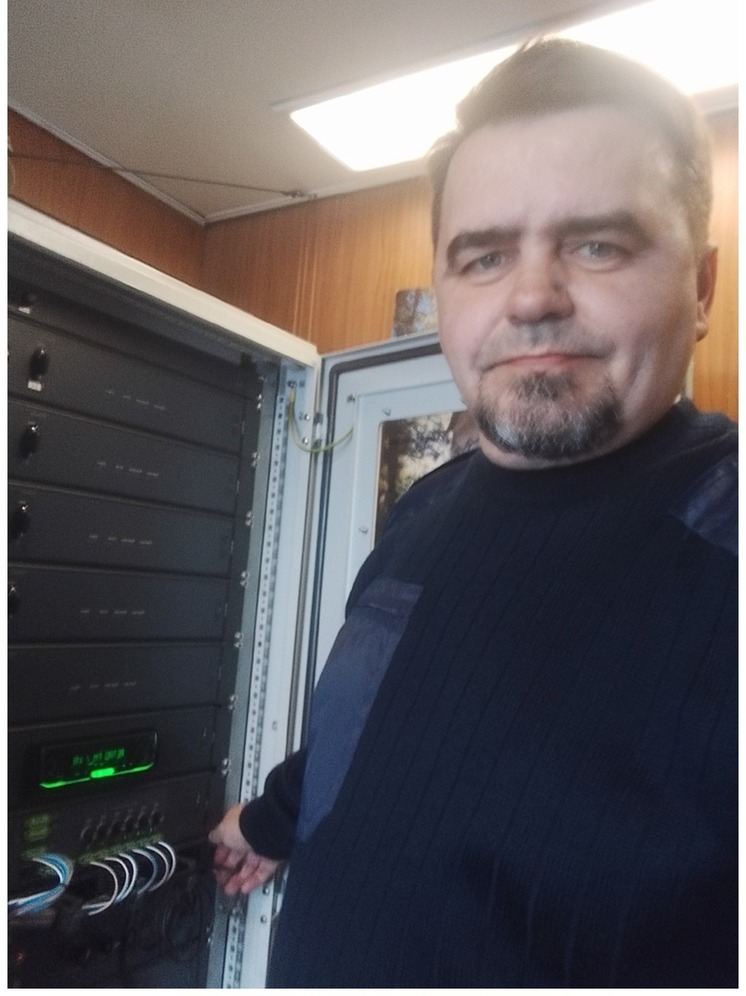 Бывший ведущий «12 канала» Денис Иовлев начал ходить после инсульта